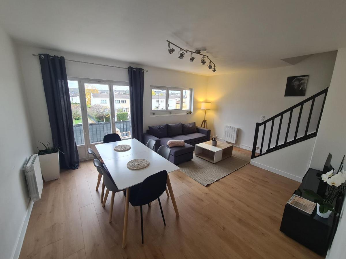 Duplex Familial Proche Gare Et Hyper Centre Ville Villepreux ภายนอก รูปภาพ